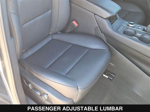 Used 2021 Cadillac XT4 Sport image 32