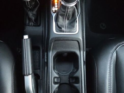 Used 2023 Jeep Wrangler Unlimited Sahara w/ Cold Weather Group image 18