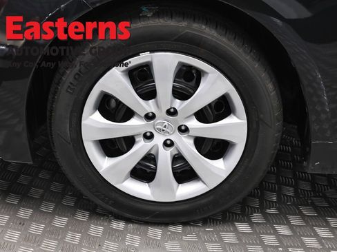 Used 2022 Toyota Corolla LE FWD image 31