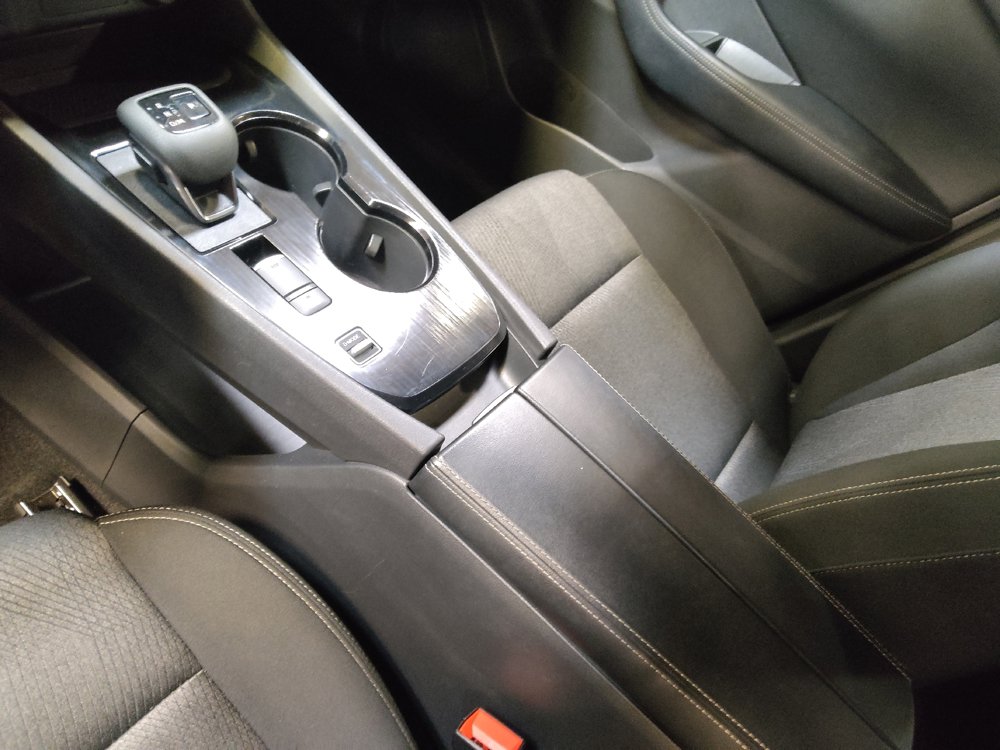 Used 2025 Nissan Rogue SV FWD image 26