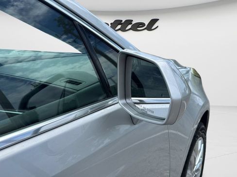 Used 2018 Cadillac XT5 Premium Luxury AWD/4WD image 32