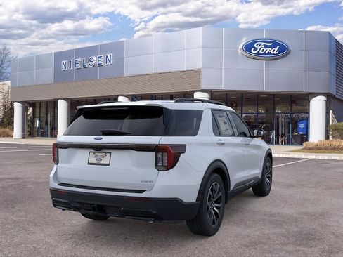 New 2026 Ford Explorer ST-Line AWD/4WD image 31