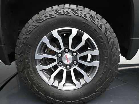 Used 2020 GMC Sierra 1500 AT4 w/ AT4 Premium Package AWD/4WD image 10
