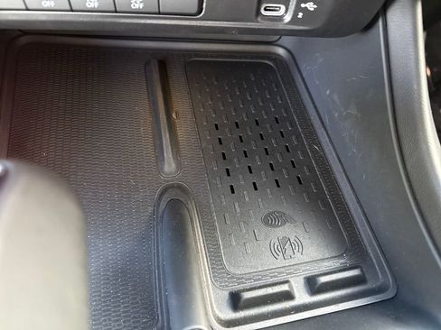 Used 2024 Dodge Charger R/T w/ Plus Group image 41