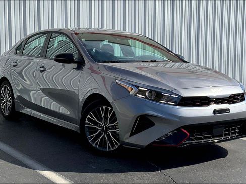 Used 2024 Kia Forte GT-Line w/ GT-Line Premium Package FWD image 2