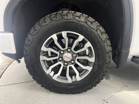 Used 2020 GMC Sierra 1500 AT4 w/ AT4 Premium Package image 13