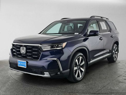 Used 2023 Honda Pilot Elite image 7