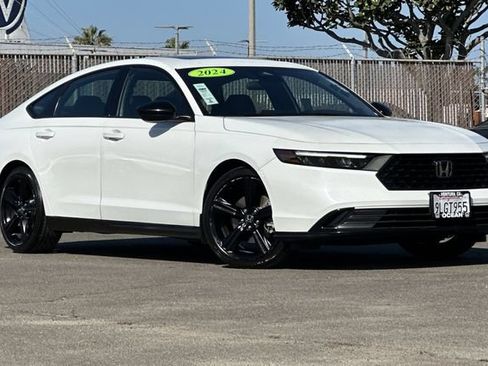 Used 2024 Honda Accord Sport image 2