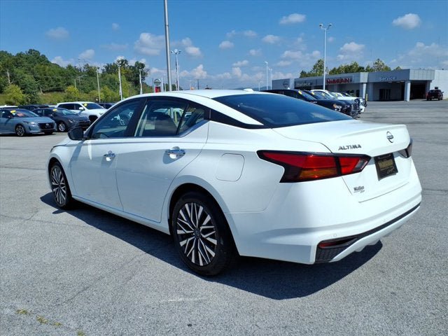 Used 2025 Nissan Altima 2.5 SV FWD image 7