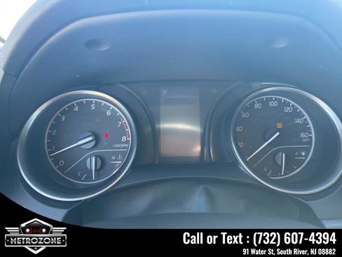 Used 2021 Toyota Camry SE image 17