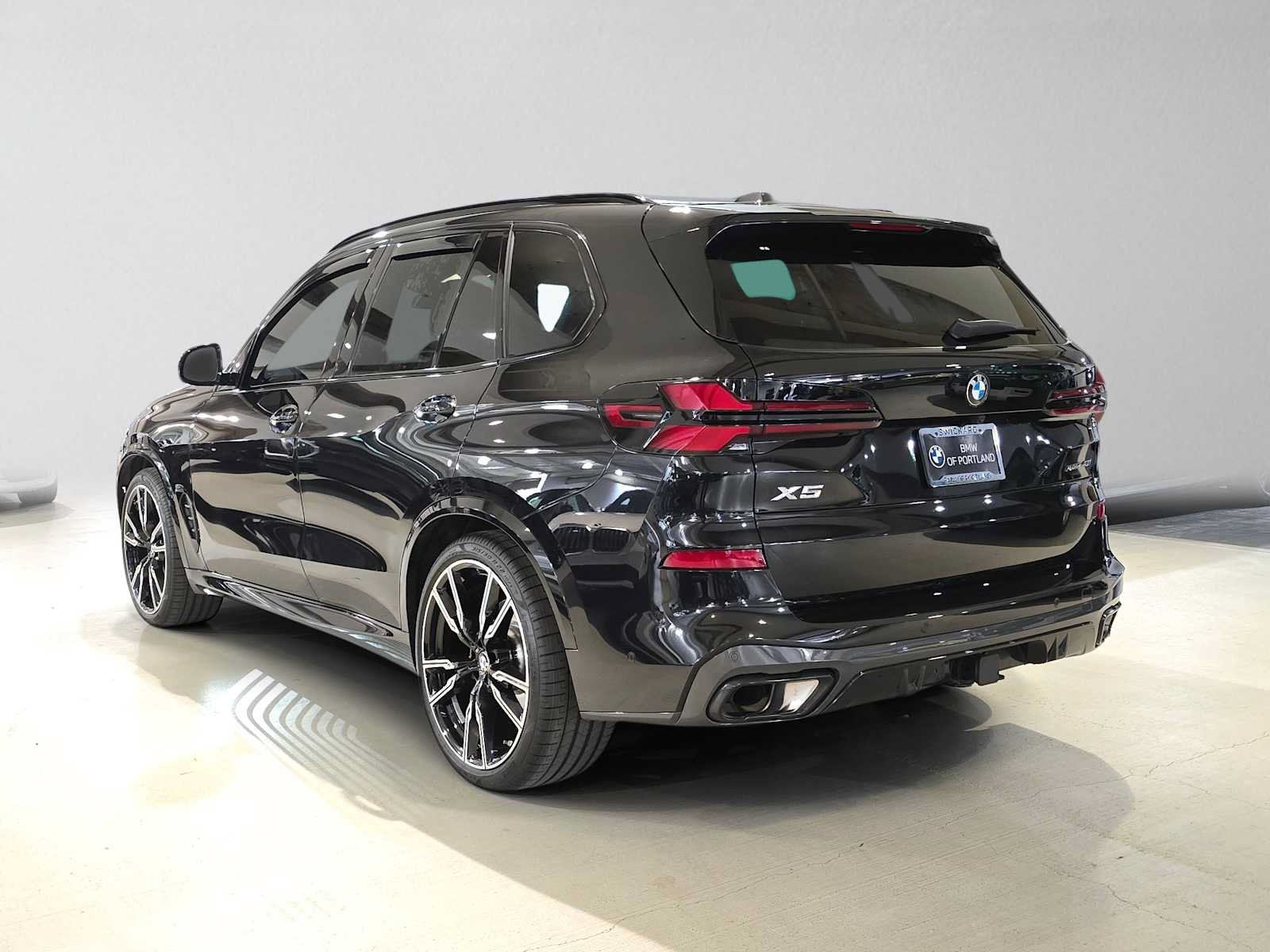 Used 2026 BMW X5 xDrive40i w/ M Sport Package AWD/4WD image 5