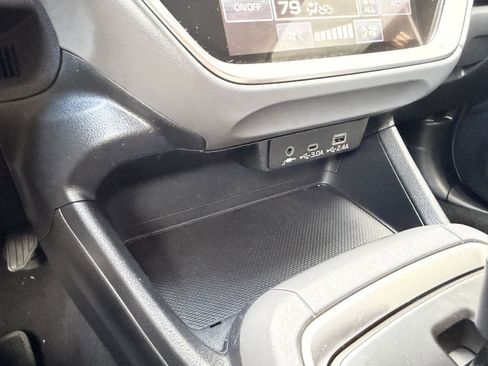 Used 2024 Subaru Crosstrek 2.0i Premium image 19