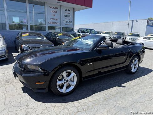 Used 2011 Ford Mustang GT Premium w/ Security Pkg RWD image 22
