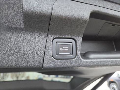 Used 2020 GMC Acadia SLT image 15