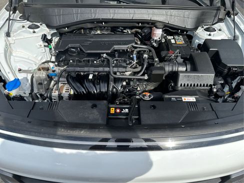 Used 2025 Hyundai Kona SEL AWD/4WD image 23