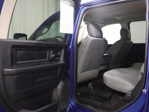 Used 2017 RAM 1500 Express image 12