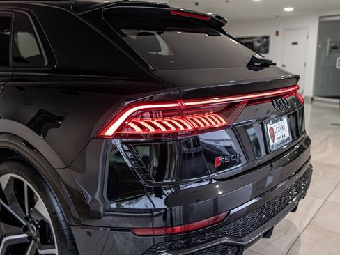 Used 2022 Audi RS Q8 w/ Carbon Optic Package image 15