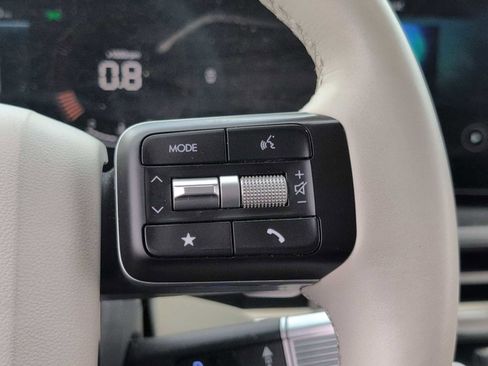 Used 2025 Hyundai Santa Fe SEL AWD/4WD image 23