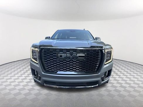 Used 2024 GMC Yukon Denali Ultimate AWD/4WD image 2