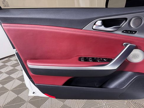 Used 2019 Kia Stinger GT1 image 23