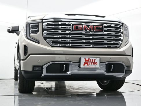 New 2026 GMC Sierra 1500 Denali w/ Denali Reserve Package image 36