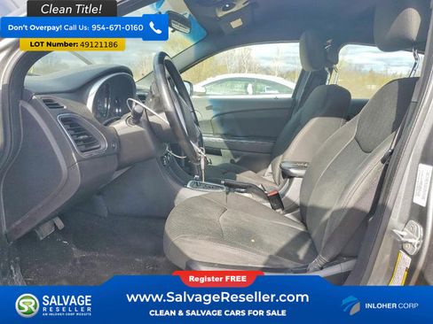 Used 2011 Chrysler 200 Touring image 9