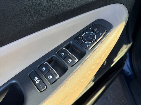 Used 2023 Hyundai Santa Fe SEL image 14