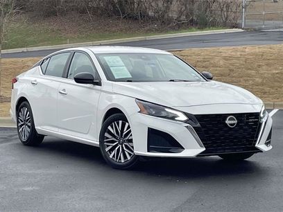 Used 2025 Nissan Altima 2.5 SV