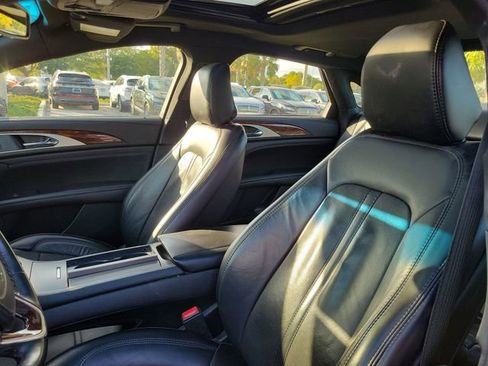 Used 2020 Lincoln MKZ Reserve FWD image 10