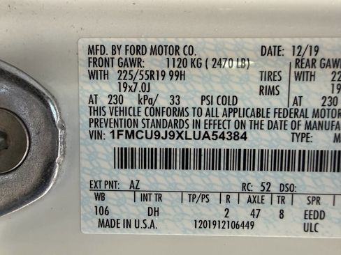 Used 2020 Ford Escape Titanium AWD/4WD image 34