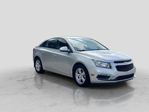 Used 2016 Chevrolet Cruze LT FWD image 8