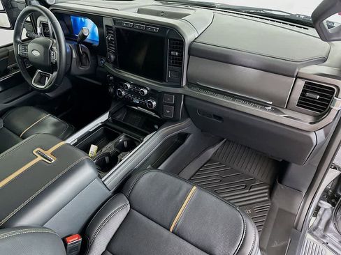 Certified 2024 Ford F250 Platinum w/ Tremor Off-Road Package image 34