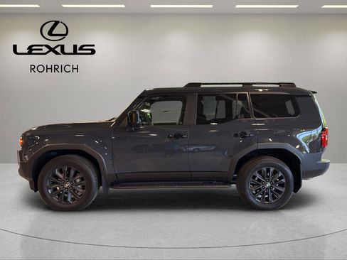 Used 2024 Toyota Land Cruiser w/ Premium Package AWD/4WD image 9