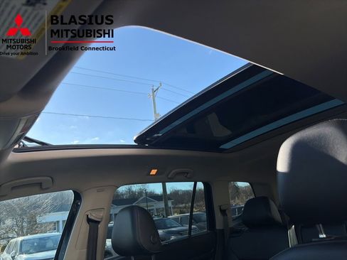 Used 2019 Volkswagen Atlas SEL R-Line image 21