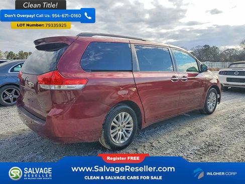 Used 2013 Toyota Sienna XLE image 4