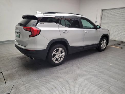 Used 2018 GMC Terrain SLE w/ Driver Convenience Package image 9