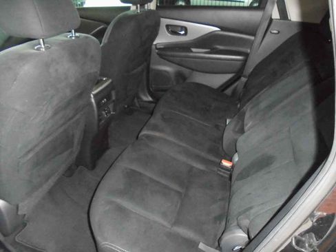 Used 2019 Nissan Murano S FWD image 9