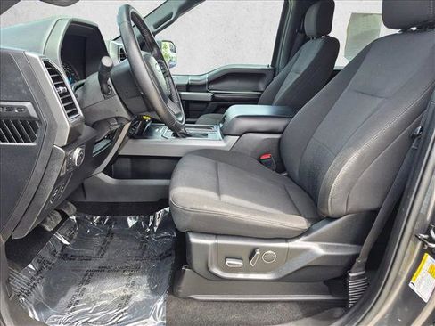 Used 2018 Ford F150 XLT w/ Equipment Group 302A Luxury AWD/4WD image 15