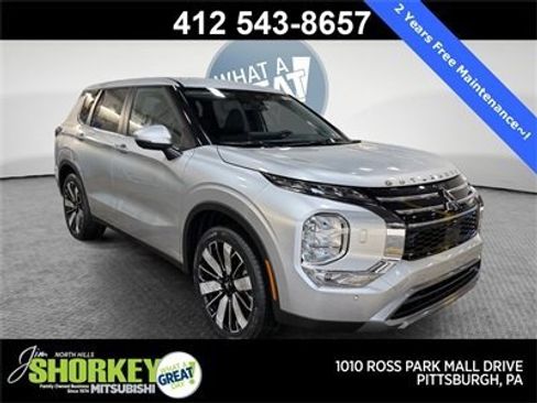 New 2026 Mitsubishi Outlander SE image 1
