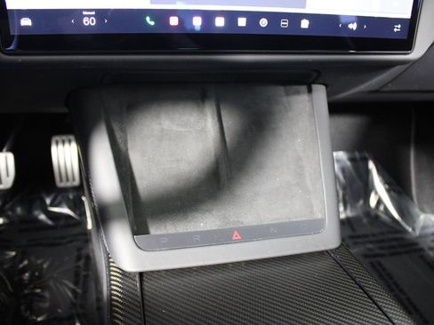 Used 2021 Tesla Model S Plaid image 15