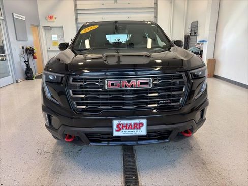 Used 2025 GMC Acadia AT4 w/ Luxury Package AWD/4WD image 5