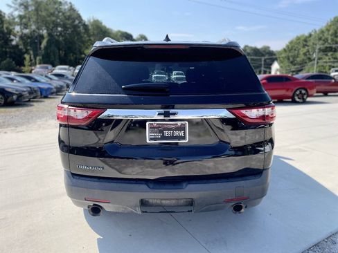 Used 2018 Chevrolet Traverse LT FWD image 6