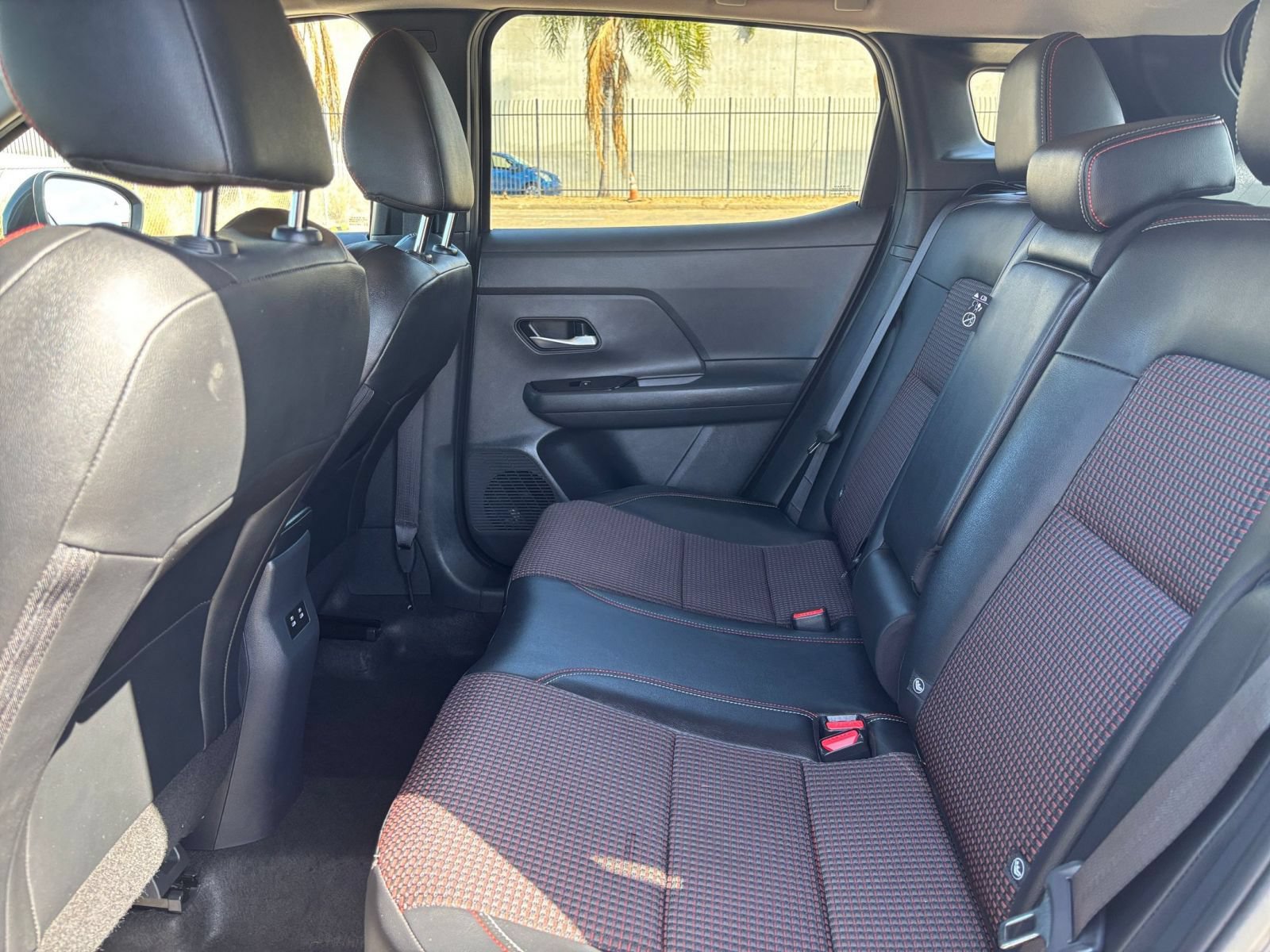 Used 2026 Nissan Kicks SR AWD/4WD image 24