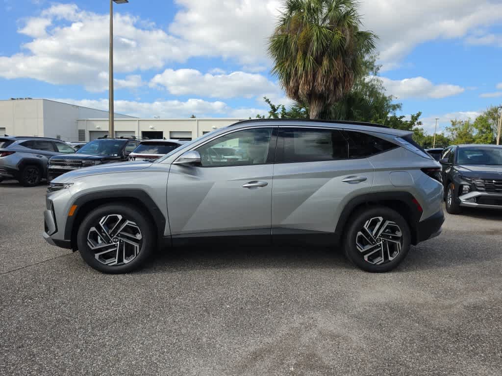 New 2026 Hyundai Tucson Limited FWD image 3