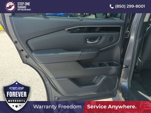 Used 2025 Honda Pilot EX-L image 27