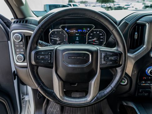 Used 2020 GMC Sierra 2500 Denali w/ Denali Ultimate Package image 18