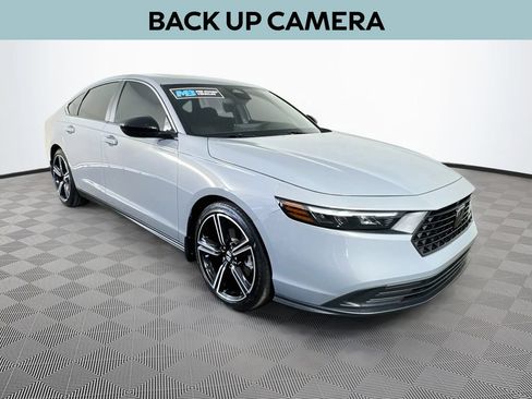 Used 2024 Honda Accord Sport image 3