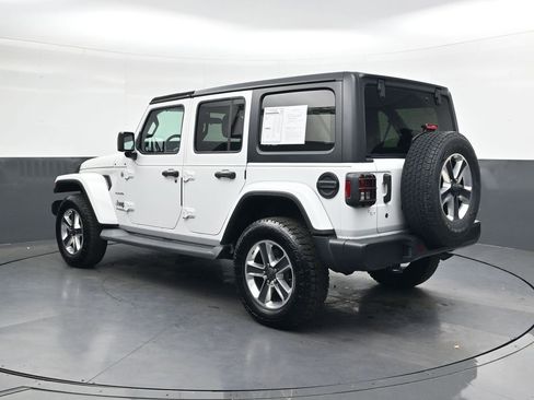 Used 2019 Jeep Wrangler Unlimited Sahara image 6