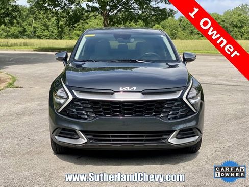 Used 2023 Kia Sportage EX image 2