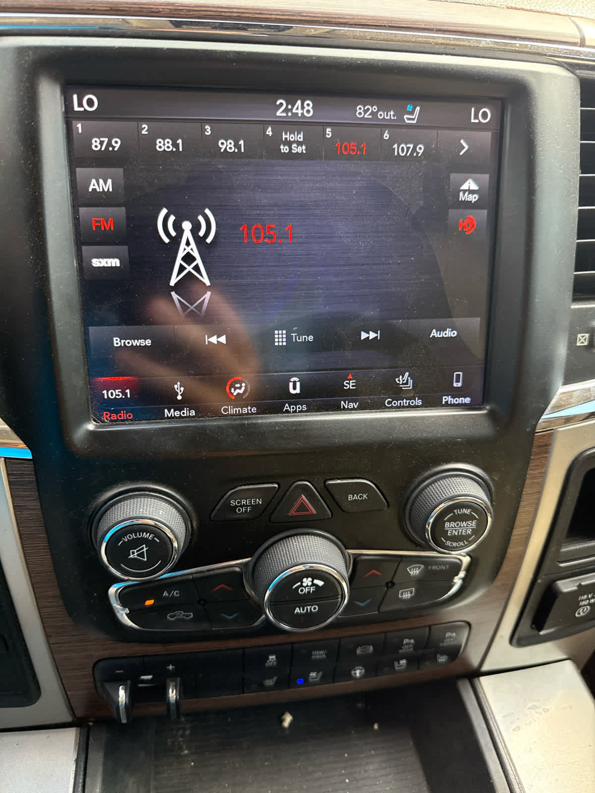 Used 2018 RAM 2500 Laramie w/ Convenience Group AWD/4WD image 9